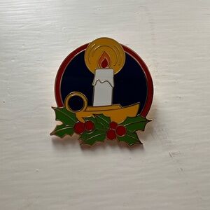 Disney 2025 It’s A Small World Holiday Mystery Pin